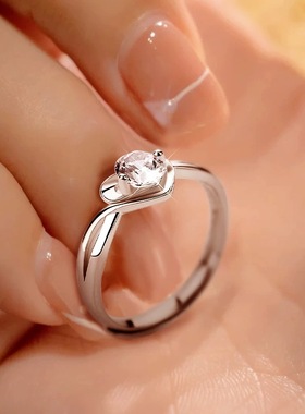 女生足银经典时尚款防过敏莫桑戒