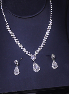 结婚新娘头饰皇冠白主婚纱生日发饰韩式奢华项链耳环三件套装百搭