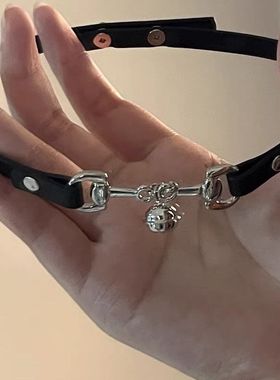 暗黑甜酷辣妹小众感choker皮质铃铛项圈百搭颈链女