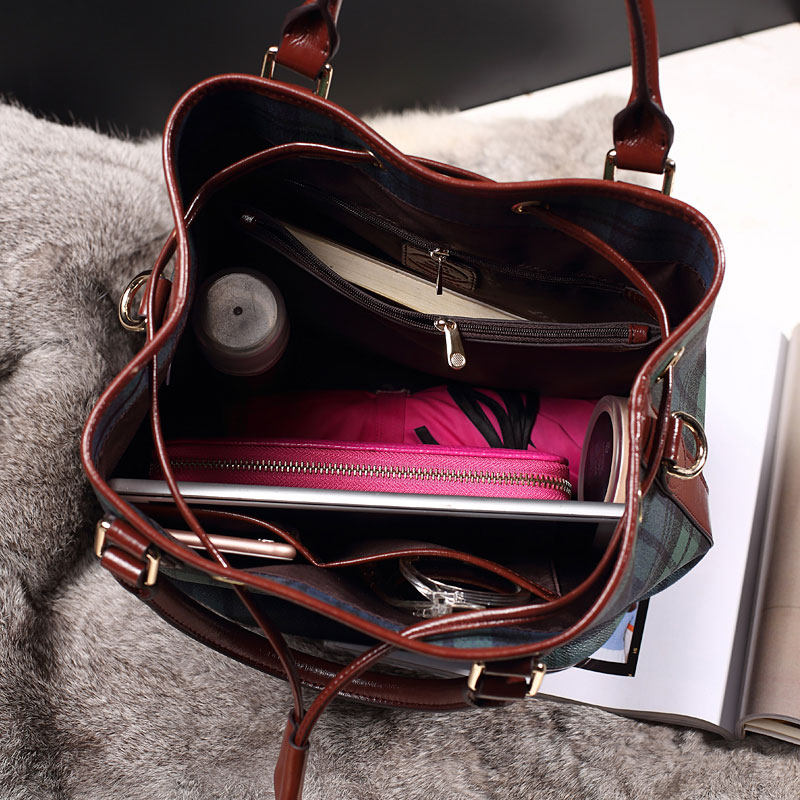 2020新款潮春季格纹简约百搭水桶包 法贝莎女士包袋