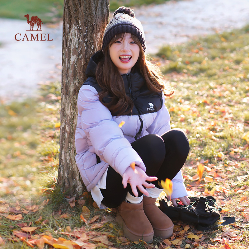  骆驼服饰羽绒服