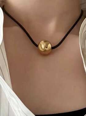 时尚百搭不掉色转运球锁骨链钛钢