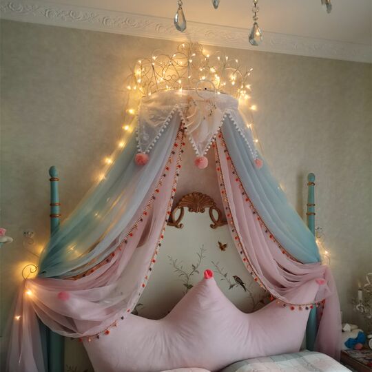 New princess bed curtain, cute Nordic pink girly heart macaron color decorative gauze triangle lace blue with crown