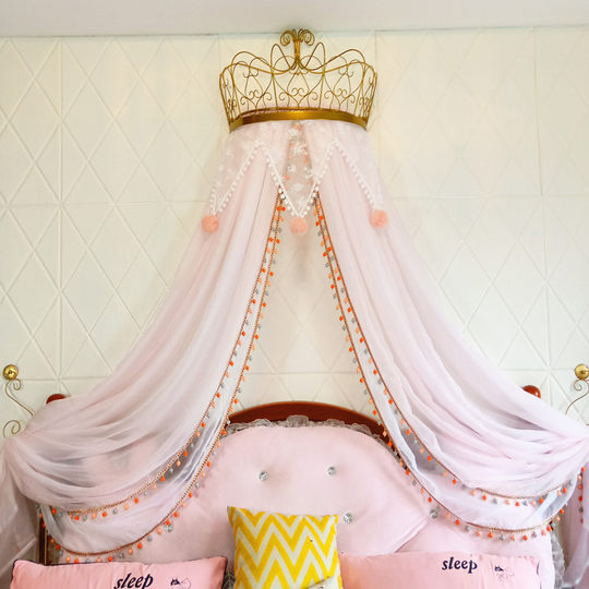 New princess bed curtain, cute Nordic pink girly heart macaron color decorative gauze triangle lace blue with crown