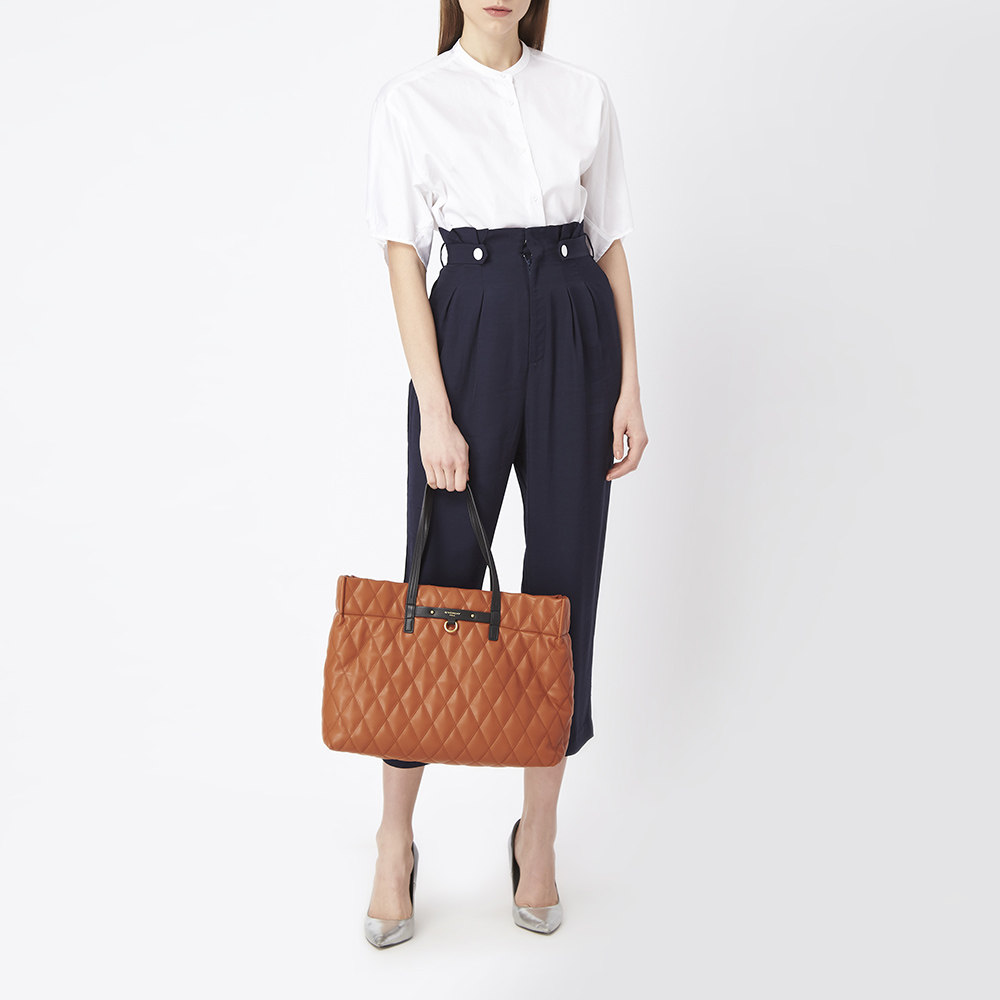  天猫奢品直营女士包袋