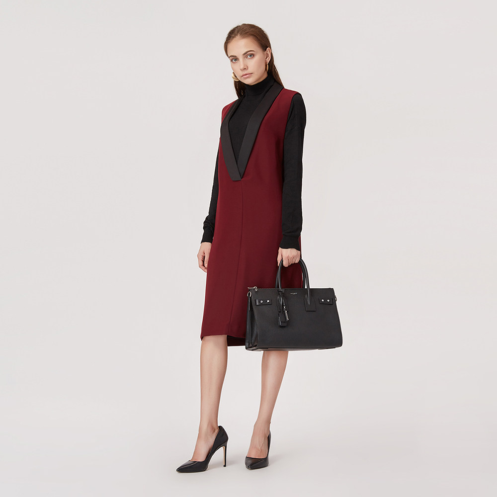  天猫奢品直营女士包袋