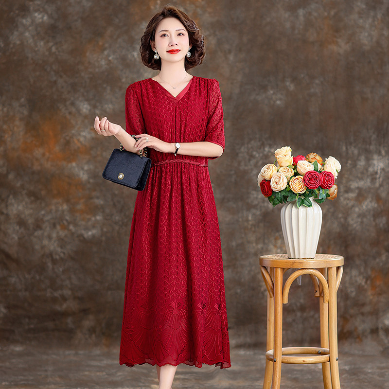 红色真丝连衣裙女2024春夏新款V领喜婆婆婚姻装本命年桑蚕丝裙子