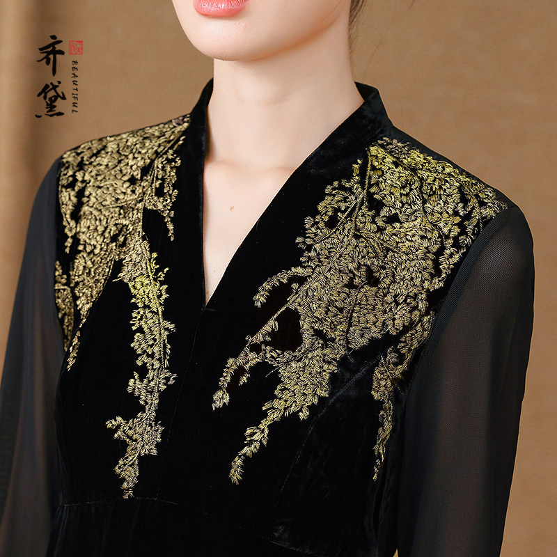 齐黛高端品牌丝绒真丝上衣年轻款2025秋冬新款V领长袖桑蚕丝衬衫