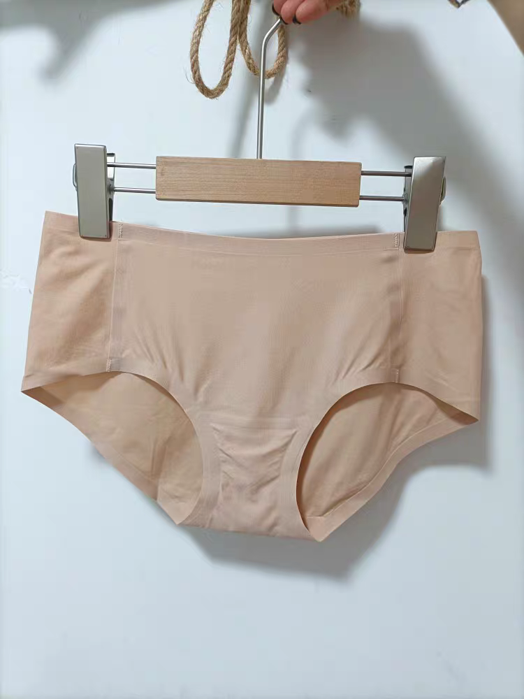 出口日本亲肤原单 无感一片式无痕女士内裤中腰全包臀棉档三角裤,淘宝优惠券,粉丝福利购,淘宝优惠卷