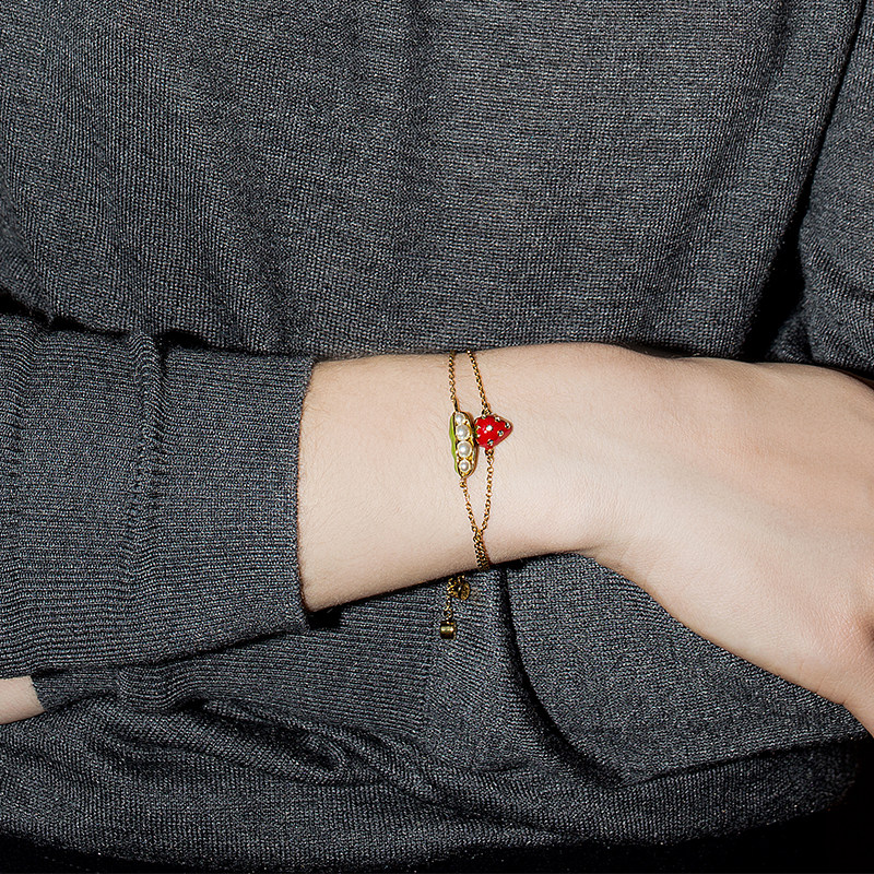 o.yang甜心草莓冷女施华洛世奇手链 oyang手链