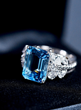 【圣玛利亚色】超级精美高品质祖母绿切海蓝宝戒指大钻石点缀戒指