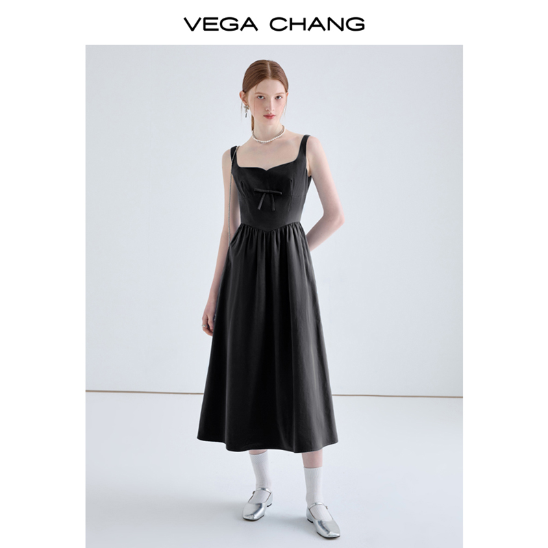 VEGA CHANG吊带连衣裙女2024年夏季新款收腰显瘦气质茶歇法式长裙