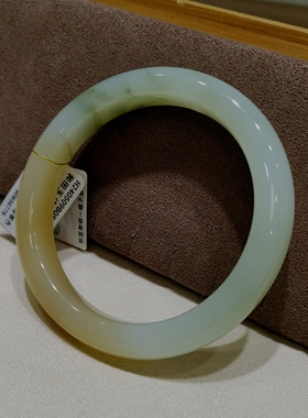 和田玉糖羊脂玉61mm圈口手镯三彩