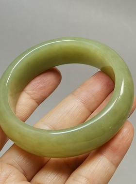 天然和田玉52mm圈口新疆料玉镯
