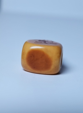 牧区黄色密胺料器一体式三通佛头配件文玩纯手工DIY佛珠束尾配饰