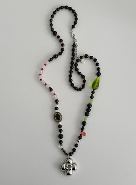 SAMPAN梦境花园小众设计感黑色串珠项链女轻奢高级感花朵毛衣链