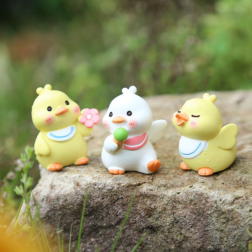 潮玩动物害羞鸭子树脂公仔盲盒可爱呆萌情侣小鸭桌面车载装饰摆件 - 图1