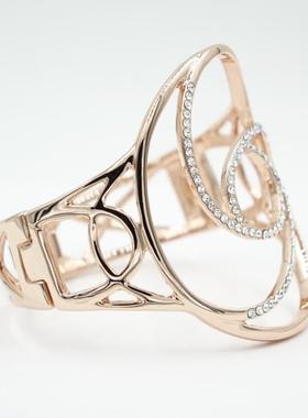 欧美风夸张镂空镀金手环