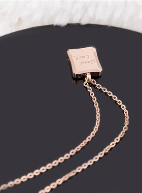 韩版方形情书吊坠项链