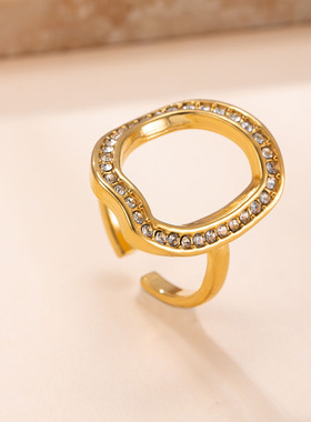 欧美钛钢镶钻O形开口戒