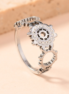 欧美简约钛钢齿轮太阳花戒指