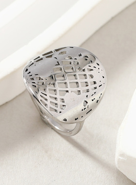 跨境钛钢世界地图镂空戒指