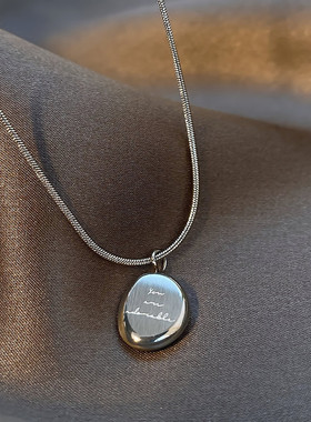 日韩字母吊坠项链女款