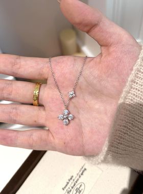 双生四叶草轻奢锁骨链生日礼物