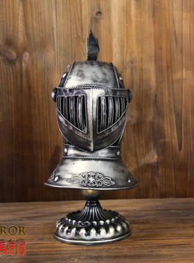复古怀旧风酒吧铁艺软装武士头盔