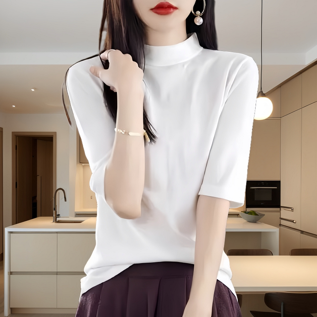 Bottoming shirt for women, spring and autumn thin loose mid-sleeve T-shirt top, western style 2025 new light mature style purple sweater