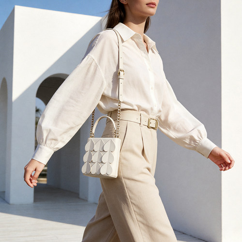 ELLE女包2026新款包包心形装饰撞色粉色手提包时尚单肩包少女风 - 图0