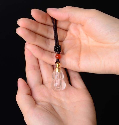 纯天然白水晶葫芦精油瓶 舍利瓶 可放胎毛朱砂空瓶吊坠 福禄进宝 - 图0