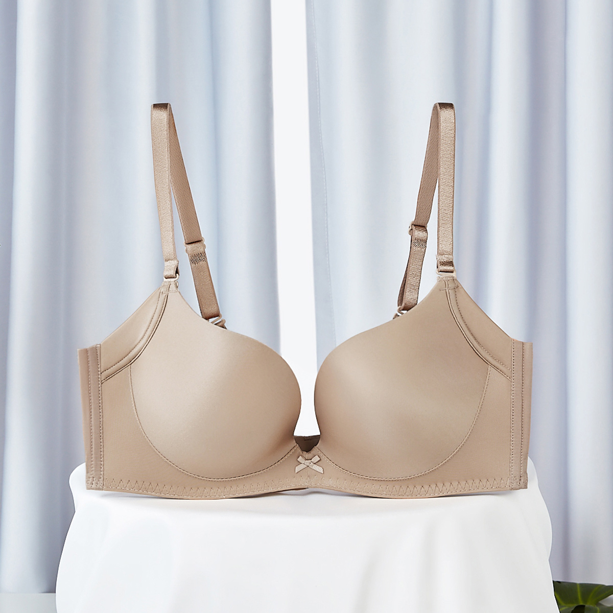 【舒挺杯】q安莉芳光面无痕女士文胸 安莉芳文胸