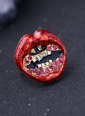 戒指女个性红嘴唇欧美珐琅釉水晶