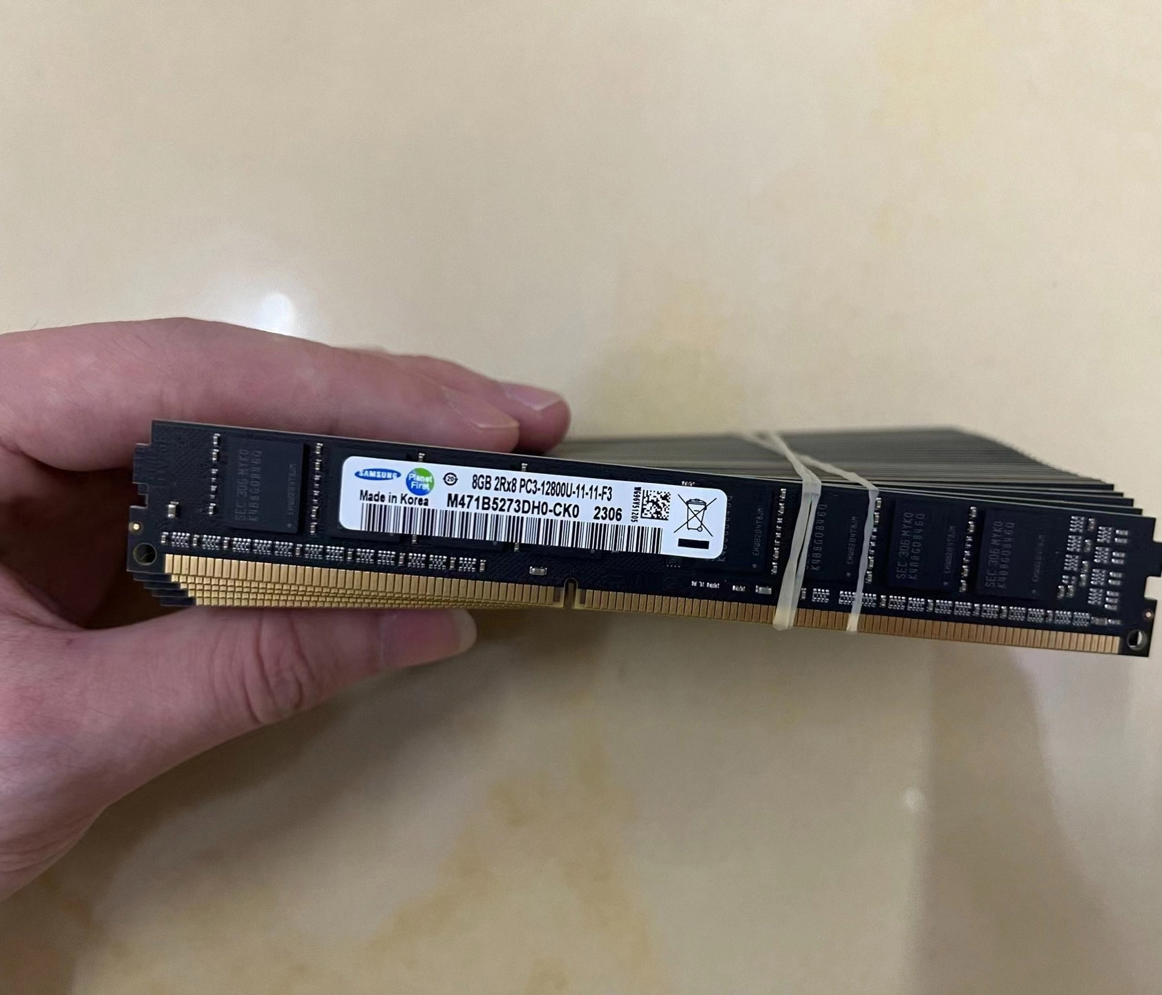 各个牌子DDR3 1600 1866 三代台式机内存条全兼容普条 - 图0