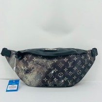 Second hand 97 new LV Louis Vuitton?The Discovery Star empty chest pack out of pocket