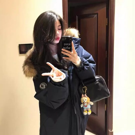 Der fertige Lagerbestand wird sofort versendet! Inklusive weißer und marineblauer Jacke