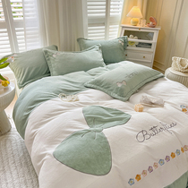 Winter thickened double sided milk suede coral suede bed with four sets of warm flange suede bed linen and embroidery quilt cover