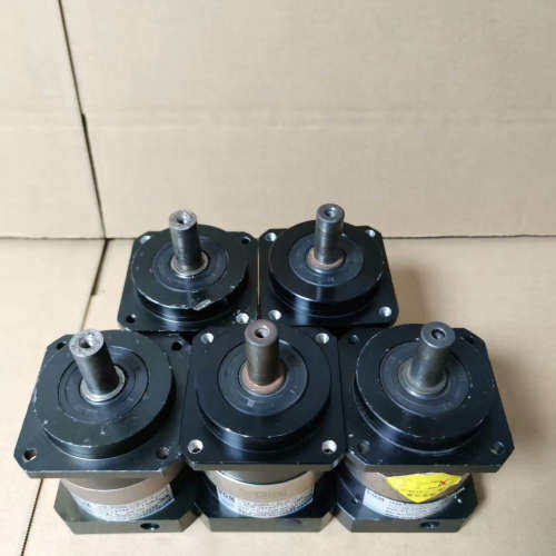 VGM减速机，型号PG90L1-10-19-70，一起5 - 图1