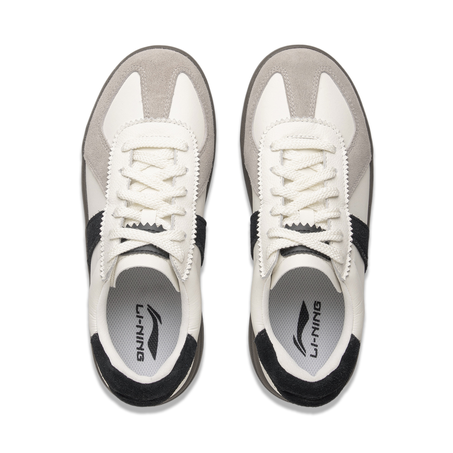 Lining/李宁冬季新款奶酪2.0-德训女子户外时尚减震板鞋AGCU534 - 图1