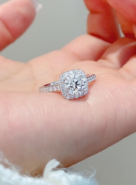 东来款爆闪小方糖莫桑石钻戒轻奢925纯银钻石戒指女小众高级百搭