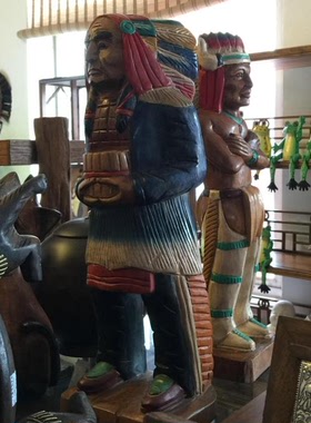 泰国-猴子木实木-手雕刻彩绘-酒店会所酒吧SPA-印第安人镇宅摆件