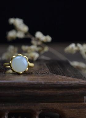 女款莲花白玉镀金活口戒指