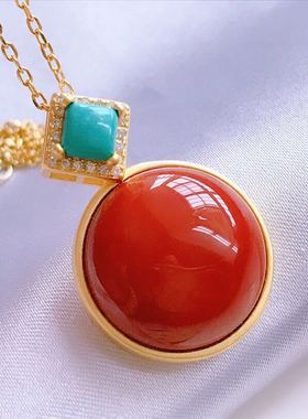 女款镀金项链配圆形红玉吊坠