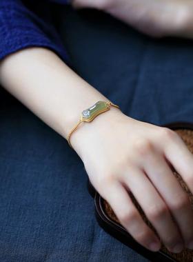 新品镀金手链嵌天然玉石复古风手串送长辈气质饰品经典礼物轻奢