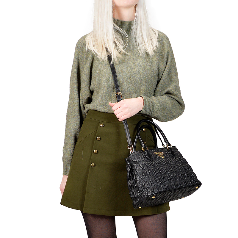 prada /普拉达羊皮褶皱黑色手提包 KeanGlobal海外女士包袋