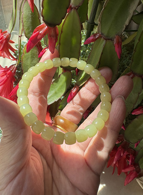 新疆和田玉若羌黄玉手串6.8*7.8mm