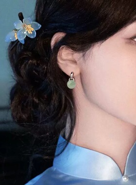 新中式国风耳环女2025新款爆款高级感耳钉小众设计耳饰本命年耳坠