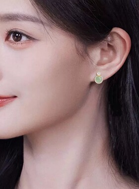 新中式和田玉耳钉2025年新款爆款高级感耳环复古耳饰女百搭耳坠