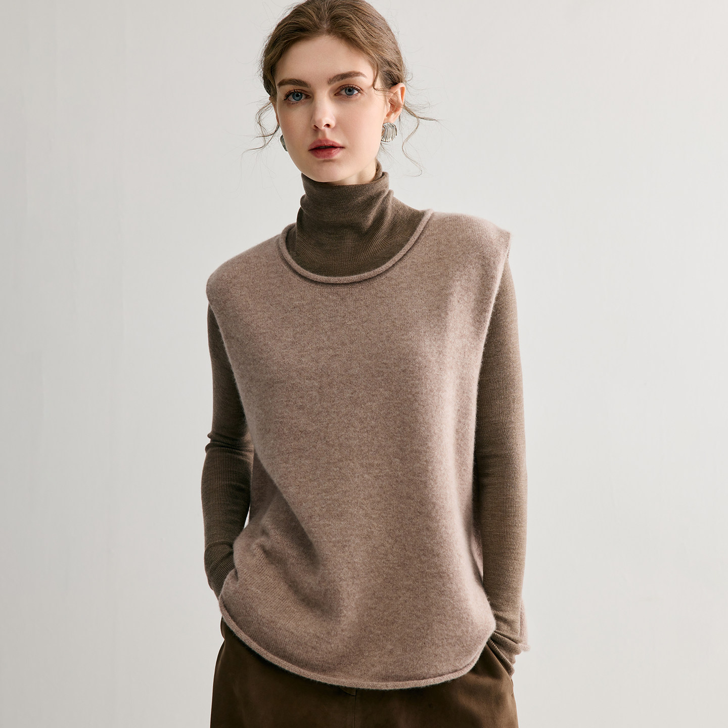 圆领无袖康赛妮100%纯山羊绒针织马甲女套头叠穿宽松百搭毛衣背心,淘宝优惠券,粉丝福利购,淘宝优惠卷